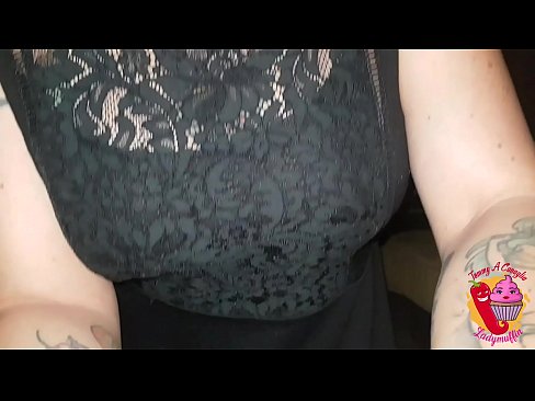 ❤️ Morali'abo rōna e motšehali o mo fa mosebetsi oa ho foka le Sepanishe Video ea bootsoa ❤