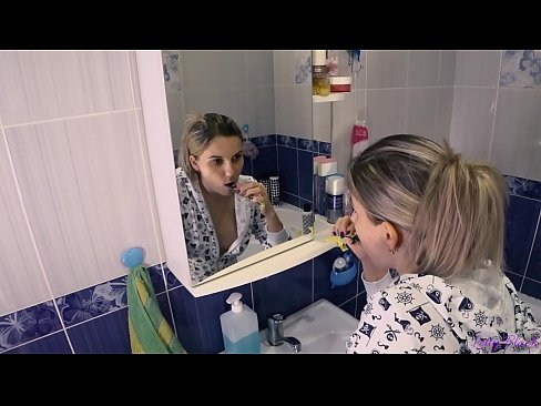 ❤️ Hack with young in pajamas e qetella ka molomo cum in esele - letty black Video ea bootsoa ❤